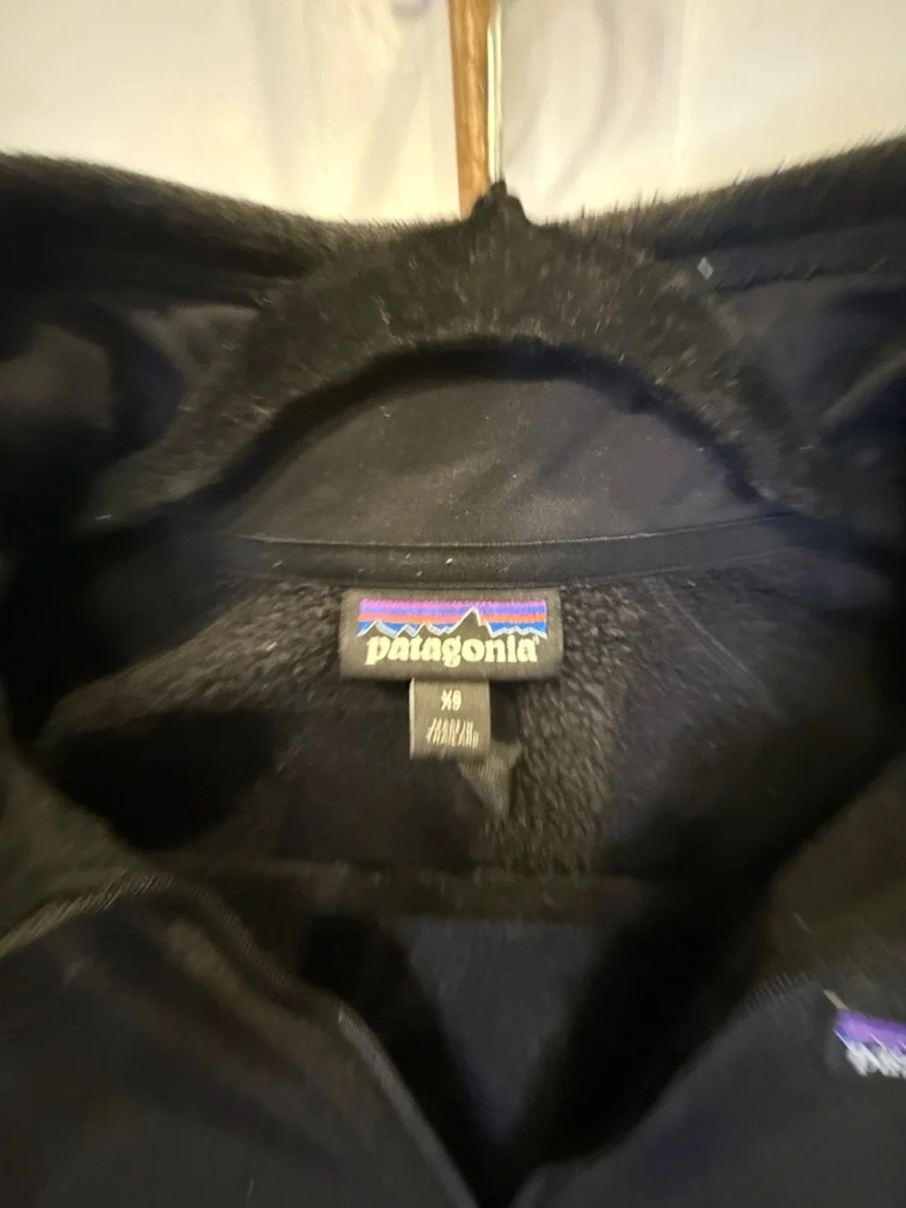 Patagonia Black Fleece Jacket with Multi-Color Logo - Picture 2 of 2